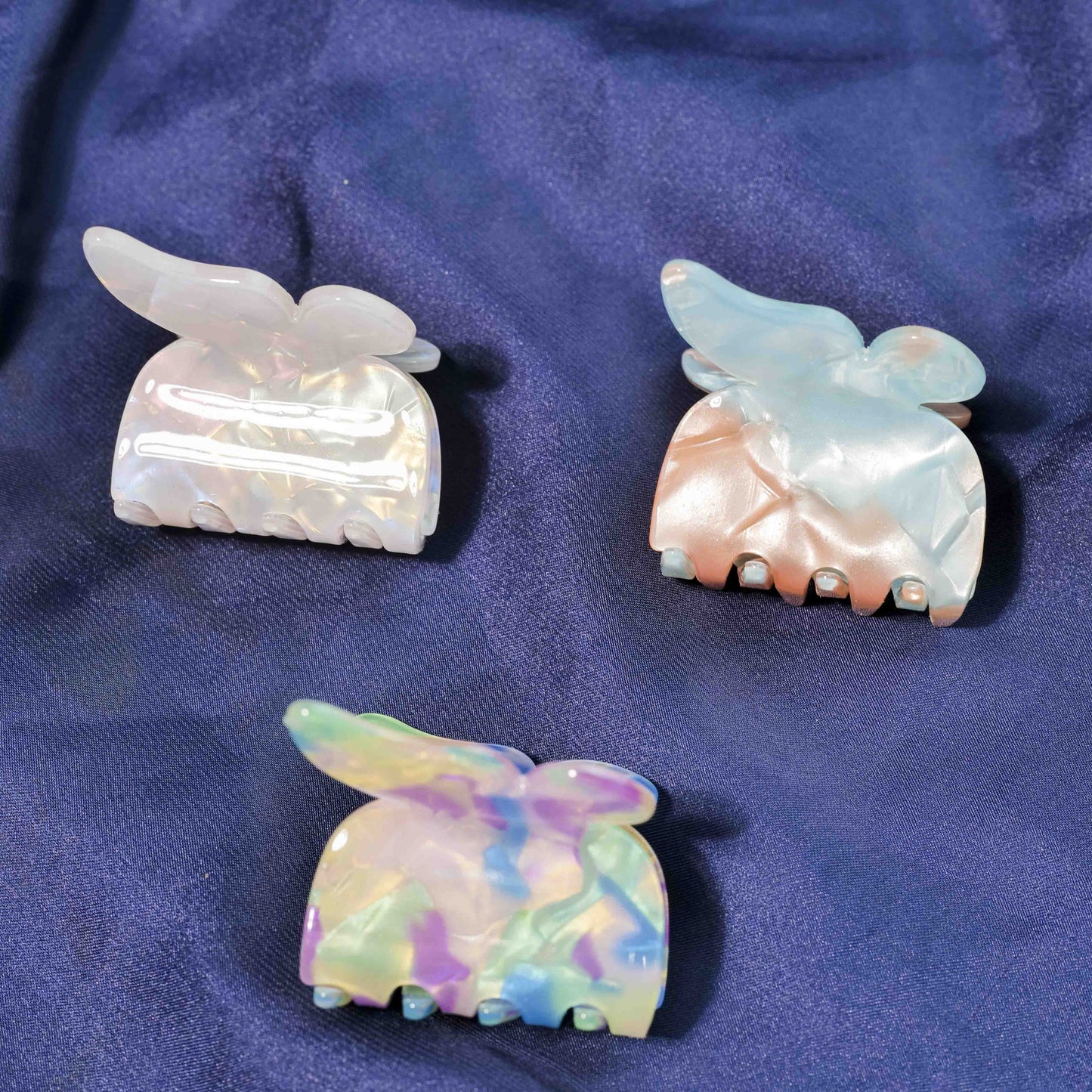 Best Plastic Hair Catcher Butterfly A1 - 365 Online In Pakistan - Win Bachat