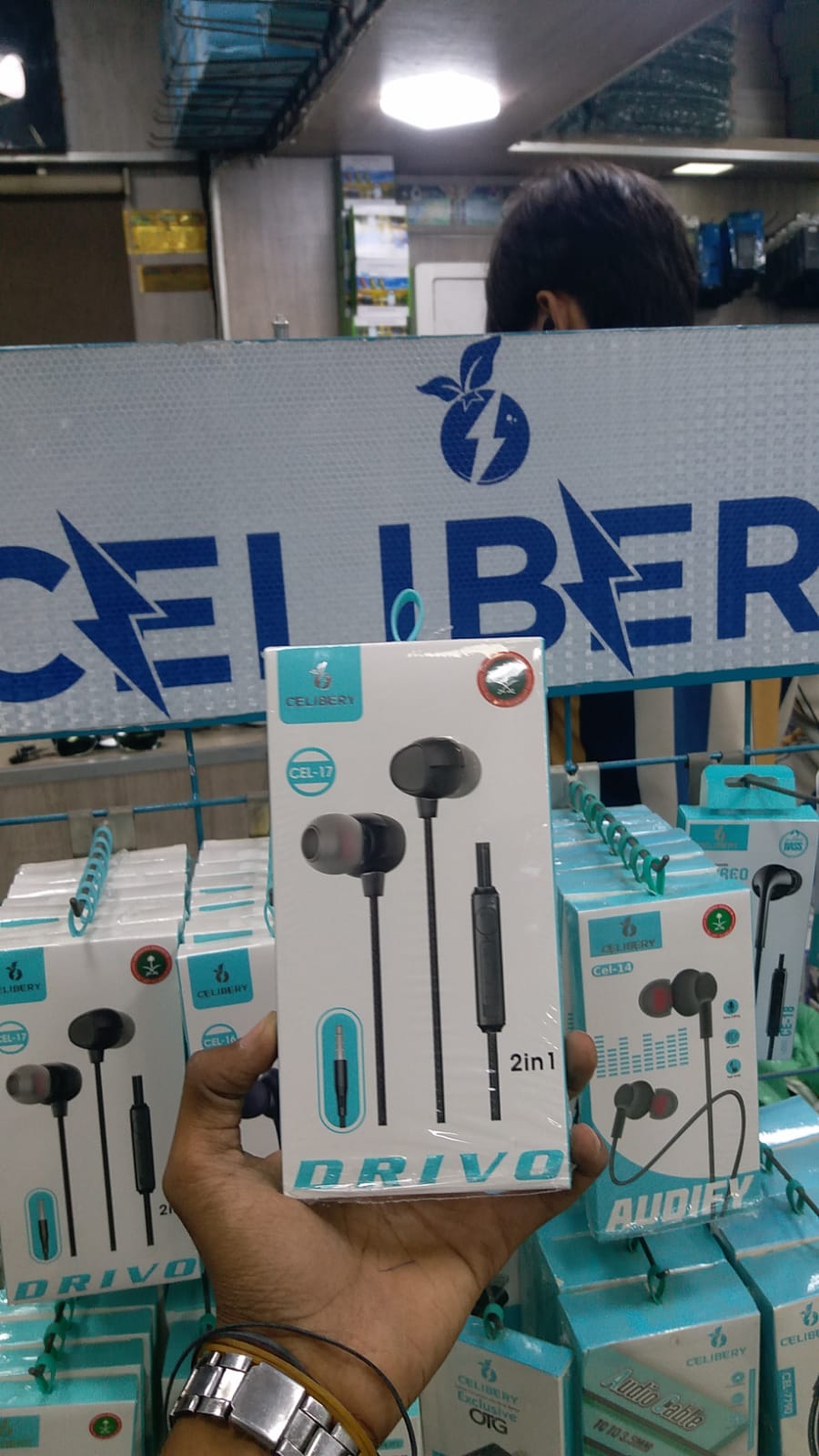 Celibery CEL-17 Drivo 2-in-1 Wired Earphones - Win Bachat