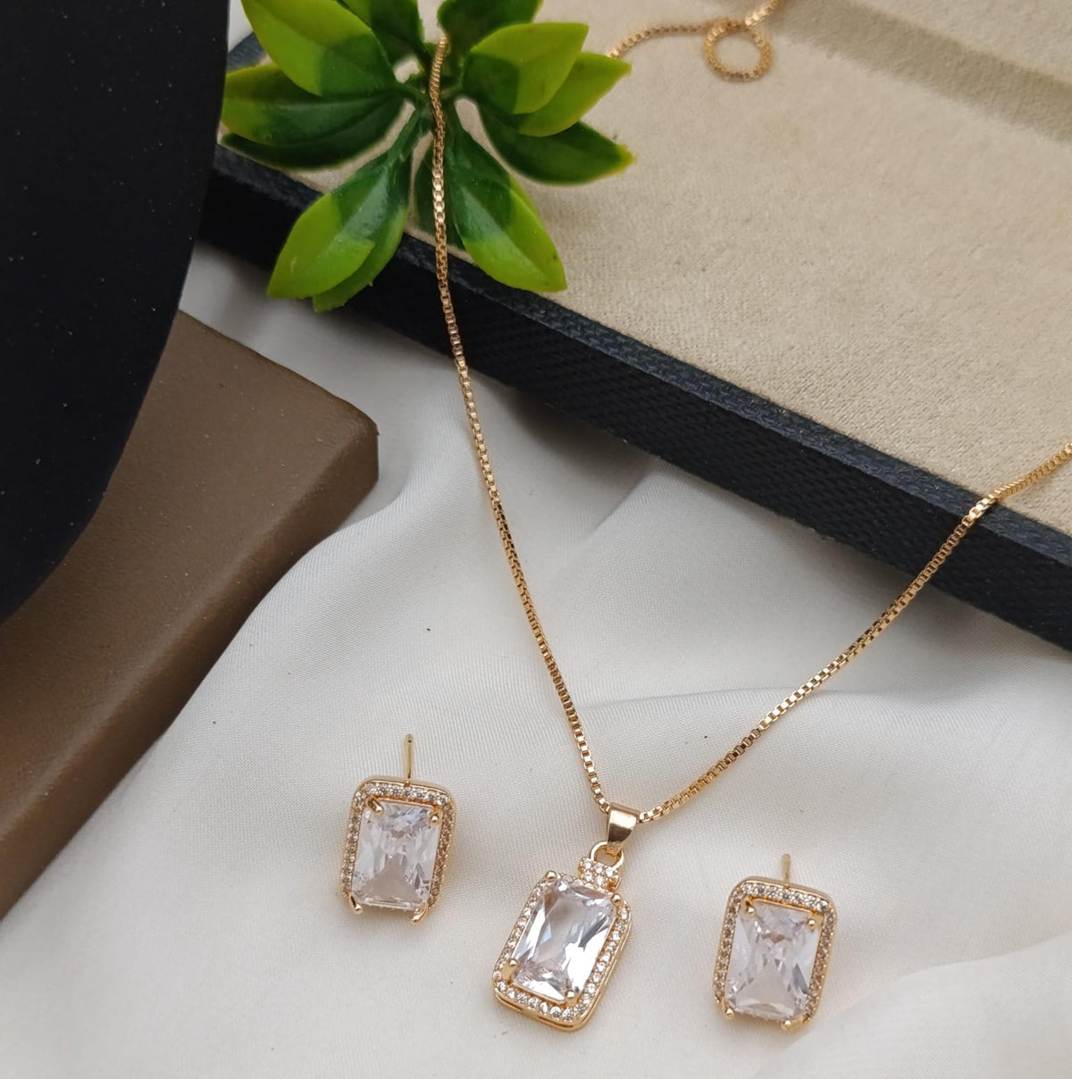 Emerald-Cut Crystal Pendant & Stud Earrings Set - Win Bachat
