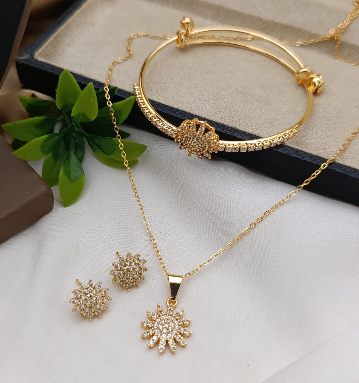 Gold-Tone Butterfly Crystal Jewelry Set for Women - Win Bachat