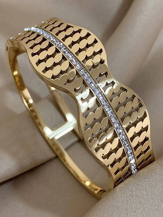 Golden Leaf Cutwork Crystal Bangle for Women - Win Bachat