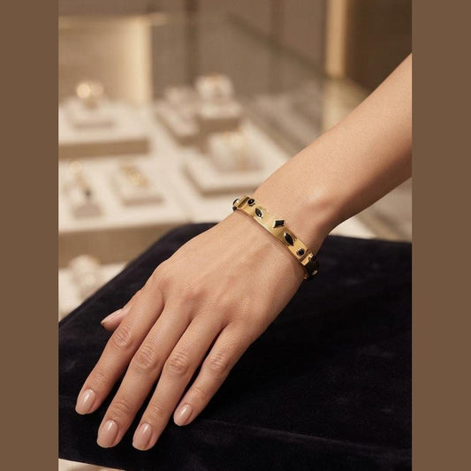 Modern Gold-Tone Black Stone Geometric Bracelet - Win Bachat