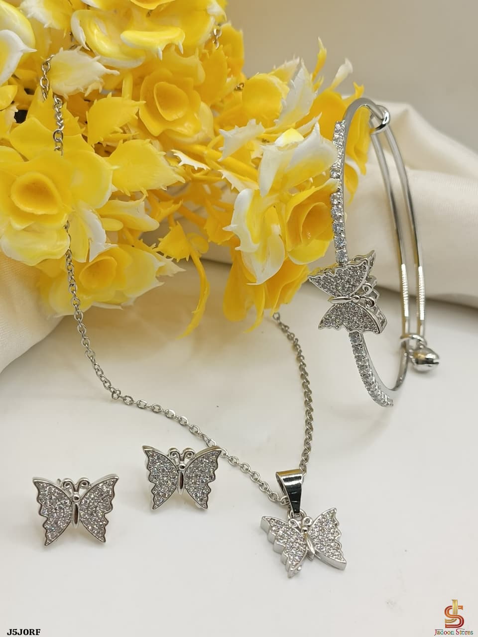 Silver Plated Butterfly Zircon Jewelry Set 3-in-1 - Win Bachat