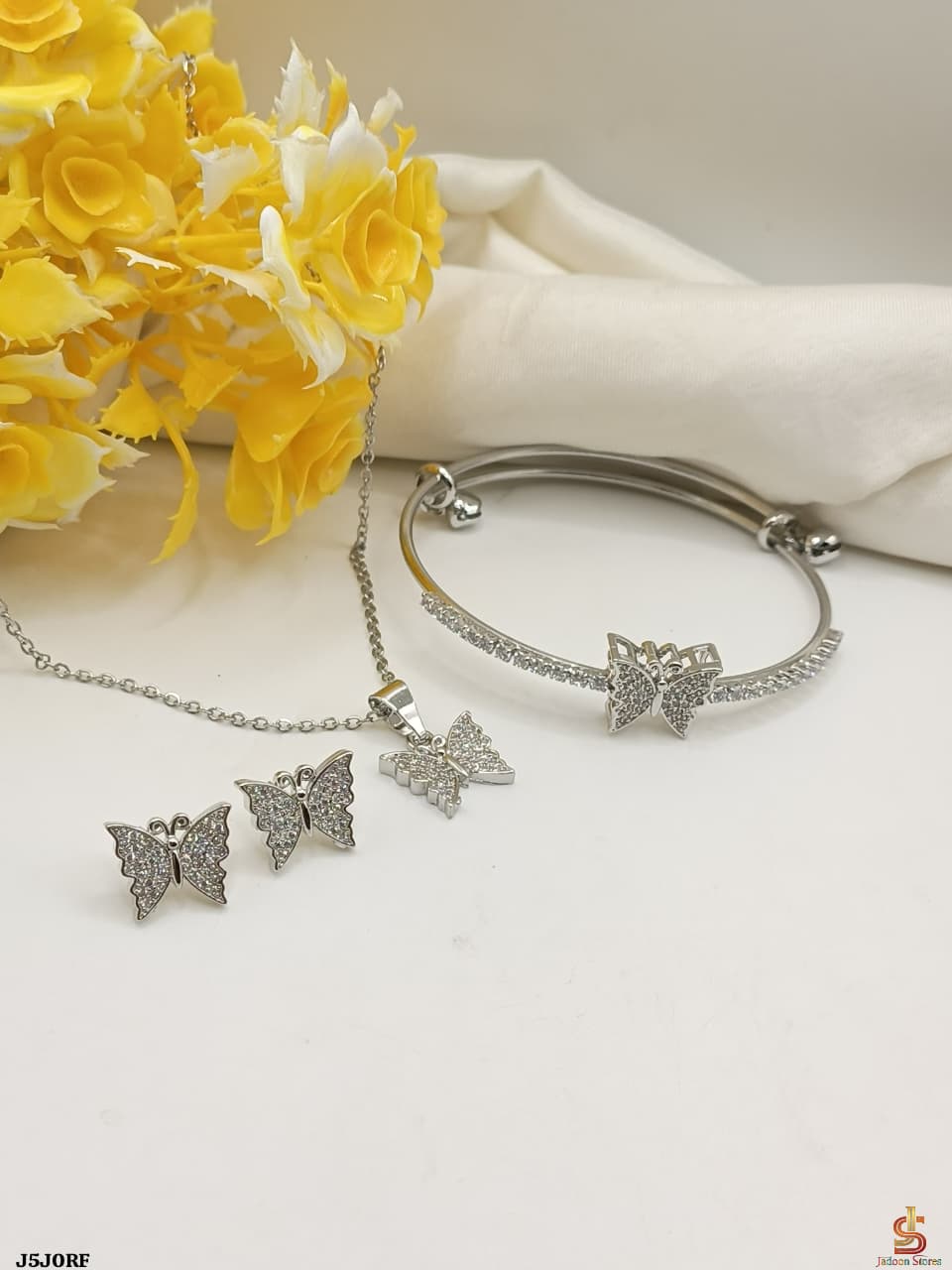 Silver Plated Butterfly Zircon Jewelry Set 3-in-1 - Win Bachat
