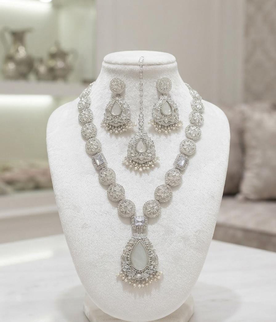 Silver-Tone Teardrop Necklace Jewellery Set - Win Bachat