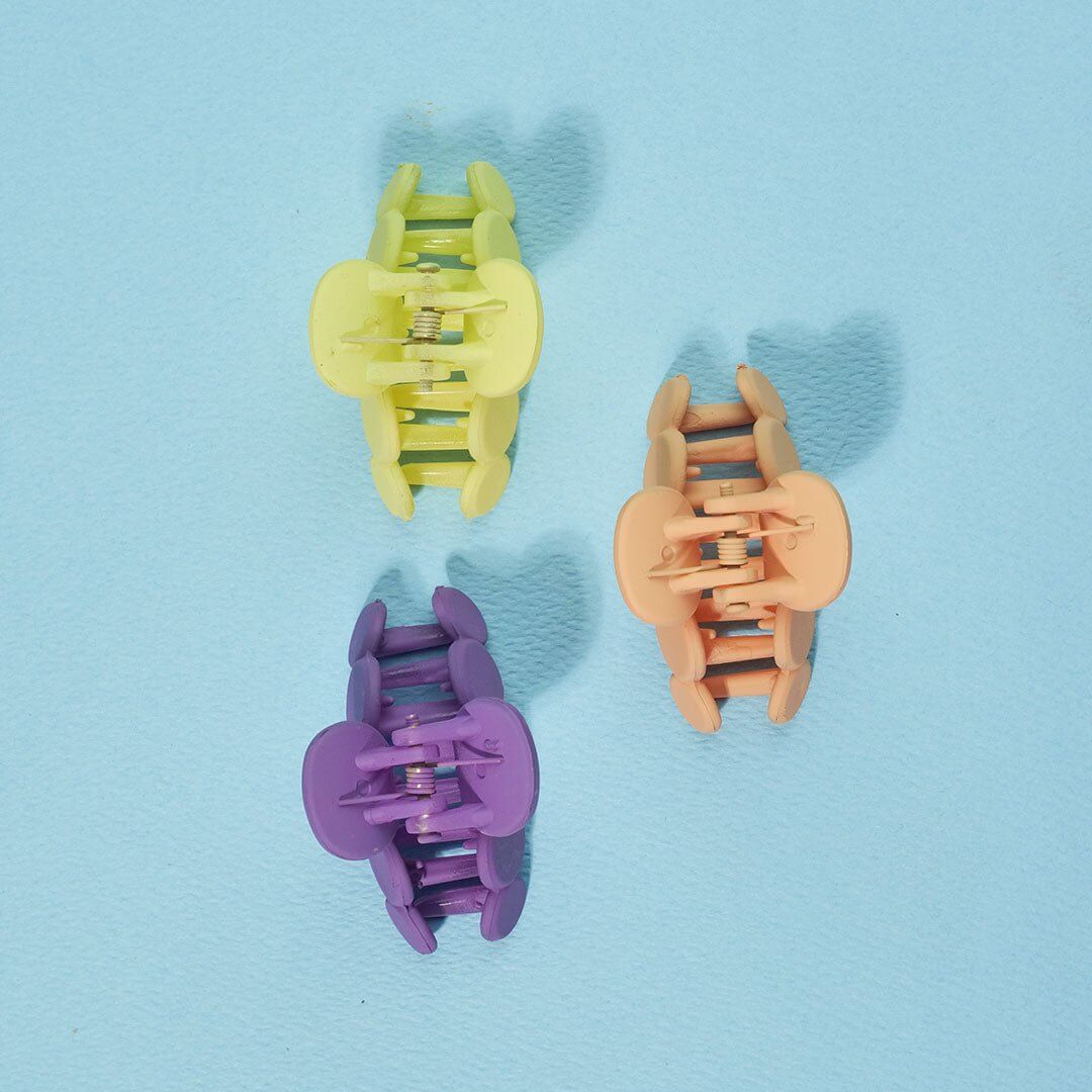 Best Plastic Hair Catcher 3s multi colourArt - 8A7 - 180 Online In Pakistan - Win Bachat